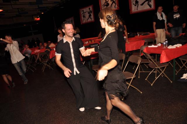 min 2010 11 13 fous swing 383